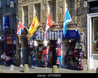 Negozio di articoli da regalo scozzese Real Scot Shop a Royal Mile Edinburgh Foto Stock