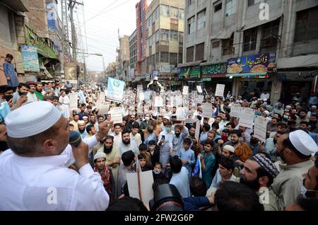 Peshawar, Pakistan. 20 maggio 2021. I sostenitori del TAJIR e dell'ANP musulmano pakistano partecipano a un raduno a Peshawar a sostegno dei palestinesi. (Foto di Hussain Ali/Pacific Press/Sipa USA) Credit: Sipa USA/Alamy Live News Foto Stock