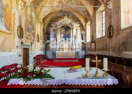 Altair in chiesa dell'Annunciazione della Beata Vergine Maria nella città di Klanjec, Zagorje, Croazia Foto Stock