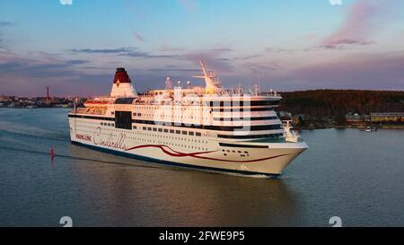 Cruiseferry Viking Cinderella partenza da Turku per la traversata notturna a Stoccolma, Svezia. Foto Stock