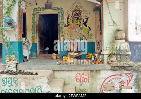 Raghurajpur in Odisha è conosciuto alla gente del mondo come villaggio dell'artista. La maggior parte delle famiglie del villaggio sono associate con scultura d'arte. Foto Stock