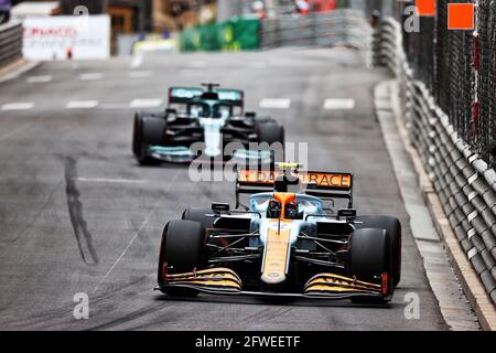 Monte Carlo, Monaco. 22 maggio 2021. Lando Norris (GBR) McLaren MCL35M. Gran Premio di Monaco, sabato 22 maggio 2021. Monte Carlo, Monaco. Credit: James Moy/Alamy Live News Foto Stock
