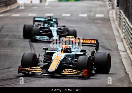 Monte Carlo, Monaco. 22 maggio 2021. Lando Norris (GBR) McLaren MCL35M. Gran Premio di Monaco, sabato 22 maggio 2021. Monte Carlo, Monaco. Credit: James Moy/Alamy Live News Foto Stock