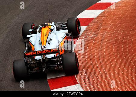 Monte Carlo, Monaco. 22 maggio 2021. Daniel Ricciardo (AUS) McLaren MCL35M. Gran Premio di Monaco, sabato 22 maggio 2021. Monte Carlo, Monaco. Credit: James Moy/Alamy Live News Foto Stock