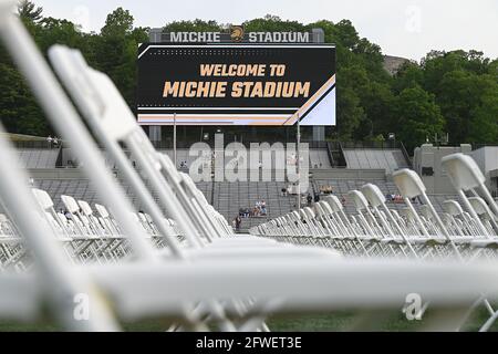 New York, Stati Uniti. 22 maggio 2021. Sono in corso i preparativi per la cerimonia di laurea West Point 2021 dell'Accademia militare degli Stati Uniti, tenutasi a Michie Stadium, West Point, NY, 22 maggio 2021. (Foto di Anthony Behar/Sipa USA) Credit: Sipa USA/Alamy Live News Foto Stock