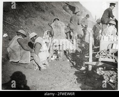 Prima guerra mondiale, prima guerra mondiale, fronte occidentale - preparazione cena per le truppe, Francia Foto Stock