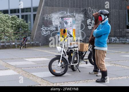 Berlino, Germania. 21 Maggio 2021. Studenti del venerdì per la futura dimostrazione in bicicletta a Berlino. (Foto di Beata Siewicz/Pacific Press/Sipa USA) Credit: Sipa USA/Alamy Live News Foto Stock