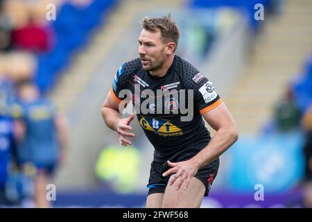 Michael Shenton (4) di Castleford Tigers durante il riscaldamento pre match in, il 22/2021. (Foto di Craig Thomas/News Images/Sipa USA) Credit: Sipa USA/Alamy Live News Foto Stock