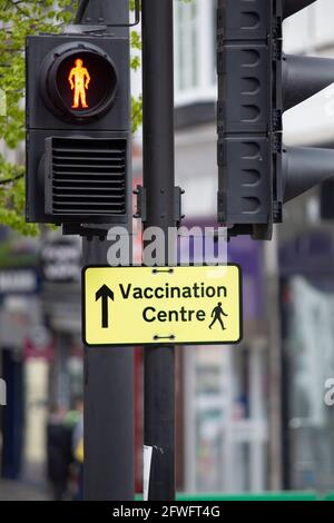 Cartello del centro di vaccinazione Covid Foto Stock