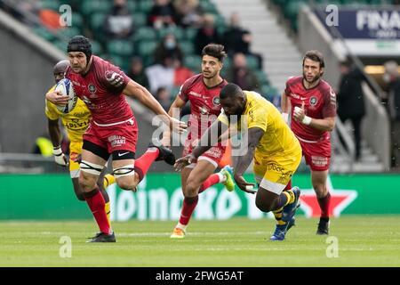 LONDRA, REGNO UNITO. 22 MAGGIO: Francois Cros di Tolosa corre con la palla durante la partita della Coppa dei campioni europei tra la Rochelle e Tolosa al Twickenham Stadium, Londra, Inghilterra sabato 22 maggio 2021. (Credit: Juan Gasparini | MI News) Credit: MI News & Sport /Alamy Live News Foto Stock