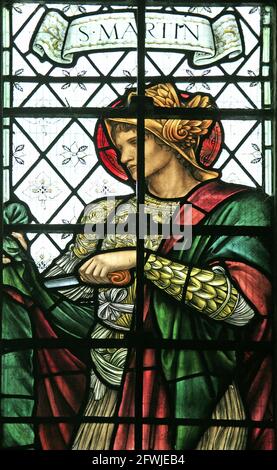 Vetrate raffiguranti St Martin of Tours di Sir Edward Burne-Jones/Morris & Co., Bloxham Church, Oxfordshire, Inghilterra Foto Stock