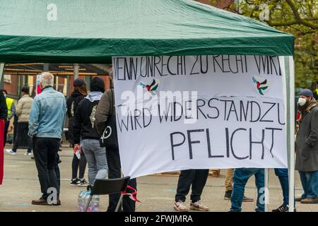 2021. Mai 22 Kiel, am Hauptbahnhof in Kiel fand heute eine dimostrazione unter dem Titel „Aktuelle Lage in Palästina statt. Circa 100 protese Teilnehmer Foto Stock