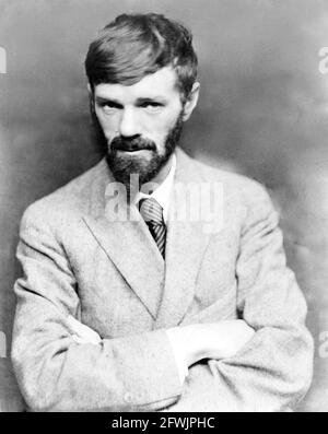 D.H.LAWRENCE (1865-1930) scrittore e poeta inglese circa 1929 Foto Stock