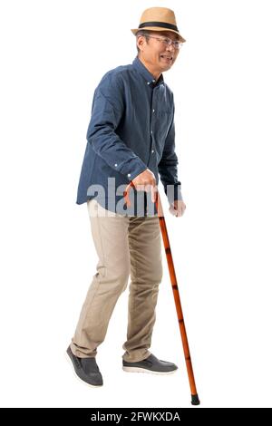 Gli anziani sulle stampelle Foto Stock