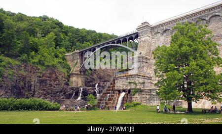 La New Croton Dam, costruita nel 1892-1906, fa parte del sistema di approvvigionamento idrico di New York City, Croton-on-Hudson, NY, USA Foto Stock