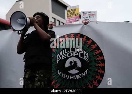 Londra, Regno Unito. 29 agosto 2020. L'attivista Sasha Johnson parla al milione di persone marcia a Londra Credit: Joao Daniel Pereira Foto Stock