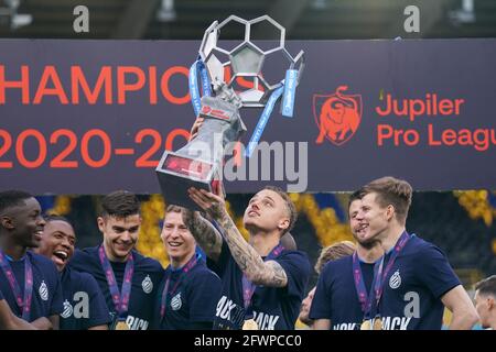 BRUGGE, BELGIO - MAGGIO 23: Noa Lang del Club Brugge durante la partita di jupiler pro League tra Club Brugge e KRC Genk a Jan Breydelstadion il 23 maggio Foto Stock