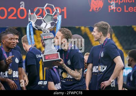 BRUGGE, BELGIO - MAGGIO 23: Noa Lang del Club Brugge durante la partita di jupiler pro League tra Club Brugge e KRC Genk a Jan Breydelstadion il 23 maggio Foto Stock