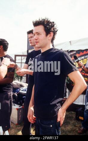 Deryck Whibley di Sum 41 al Reading Festival 2002, Reading, Berkshire, Inghilterra, Regno Unito. Foto Stock