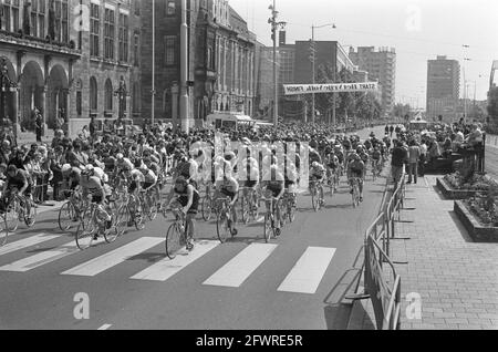 Criterium per il Campionato olandese di ciclismo amatoriale, panoramica, luglio 15 1972, DILETTANTI, WIELREN, Panoramiche, Paesi Bassi, foto agenzia stampa del XX secolo, notizie da ricordare, documentario, fotografia storica 1945-1990, storie visive, Storia umana del XX secolo, che cattura momenti nel tempo Foto Stock