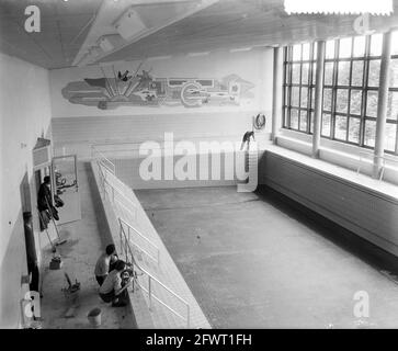 New Swimming and Bathing House Marnixstraat Amsterdam, 2 agosto 1955, Paesi Bassi, foto agenzia stampa del XX secolo, notizie da ricordare, documentario, fotografia storica 1945-1990, storie visive, Storia umana del XX secolo, che cattura momenti nel tempo Foto Stock