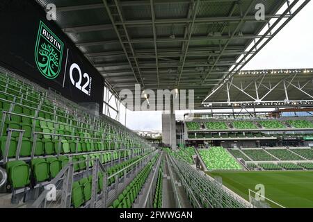 Maggio 25 2021, Austin TX USA: Vista dello stadio Q2 quasi completato nel nord di Austin, dove i funzionari del FC hanno annunciato che il numero di pandemie in declino consentirà il 100% della capacità dello stadio per la partita di apertura della Major League Soccer di Austin il mese prossimo. Lo stadio ospiterà la squadra nazionale femminile di calcio degli Stati Uniti in un amichevole con la Nigeria il 16 giugno 2021. Credit: Bob Daemmrich/Alamy Live News Foto Stock