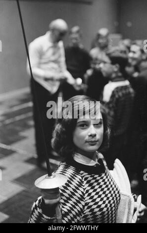 Assegnazione telegrafo. Scuola di scherma Tocato a Zandvoort, 8 gennaio 1963, scherma, Paesi Bassi, foto agenzia stampa del xx secolo, notizie da ricordare, documentario, fotografia storica 1945-1990, storie visive, Storia umana del XX secolo, che cattura momenti nel tempo Foto Stock