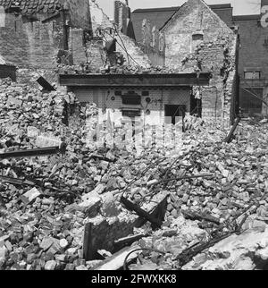 [Cumuli di detriti], giugno 1945, edifici, detriti, seconda guerra mondiale, Distruzione, Paesi Bassi, foto agenzia stampa del XX secolo, notizie da ricordare, docum Foto Stock