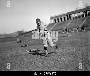 Jack Bentley, Washington Senators, presso l'Università della Virginia, Charlottesville, 1915. Foto Stock