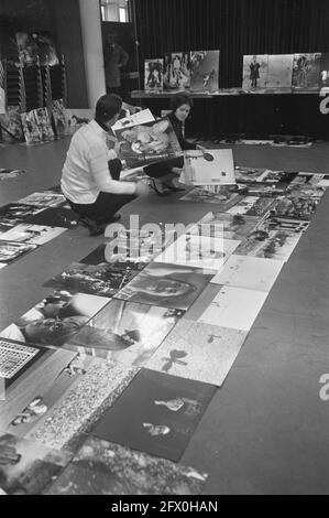 World Press Photo 1967 a l'Aia, preparazione, molte foto sul campo da giudicare, 7 dicembre 1967, FOTO, preparativi, Fotografia, Paesi Bassi, foto agenzia stampa del XX secolo, notizie da ricordare, documentario, fotografia storica 1945-1990, storie visive, Storia umana del XX secolo, che cattura momenti nel tempo Foto Stock