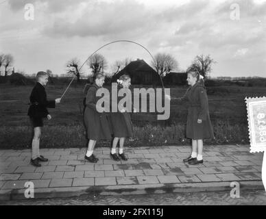 Zwolse vierling Kiffers, 12 anni, Elly, Rini, Dorotea, Han, 25 novembre 1954, multipli, quadruplets, I Paesi Bassi, foto agenzia stampa del XX secolo, notizie da ricordare, documentario, fotografia storica 1945-1990, storie visive, Storia umana del XX secolo, che cattura momenti nel tempo Foto Stock