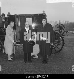 La regina Juliana riceve a Huis ten Bosch Palace l'ambasciatore della Columbia, Luis Carlos Iragorri, 28 novembre 1963, ambasciatori, Diplomatici, palazzi, Paesi Bassi, foto agenzia stampa del XX secolo, notizie da ricordare, documentario, fotografia storica 1945-1990, storie visive, Storia umana del XX secolo, che cattura momenti nel tempo Foto Stock