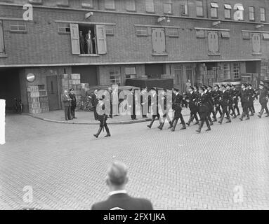 Corpo di polizia volontaria ad Amsterdam pratica, 16 settembre 1950, CORPSEN, POLITICA, I Paesi Bassi, foto agenzia stampa del XX secolo, notizie da ricordare, documentario, fotografia storica 1945-1990, storie visive, Storia umana del XX secolo, che cattura momenti nel tempo Foto Stock