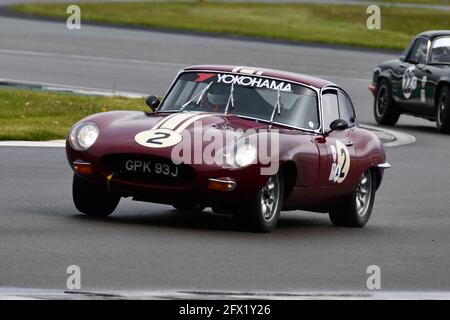 Adam Bagnall, Jaguar e-Type S2 FHC, HSCC 70's Road Sports Championships, 1980's Production Car Challenge, International Trophy Meeting, Silverstone Gr Foto Stock