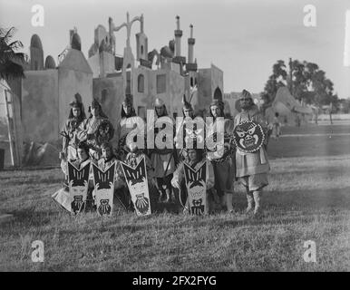 Lustrum Utrechts Studenten corpo. Lustrum game Djenghis Khan, 3 luglio 1951, giubilee, associazioni studentesche, I Paesi Bassi, foto agenzia stampa del XX secolo, notizie da ricordare, documentario, fotografia storica 1945-1990, storie visive, Storia umana del XX secolo, che cattura momenti nel tempo Foto Stock