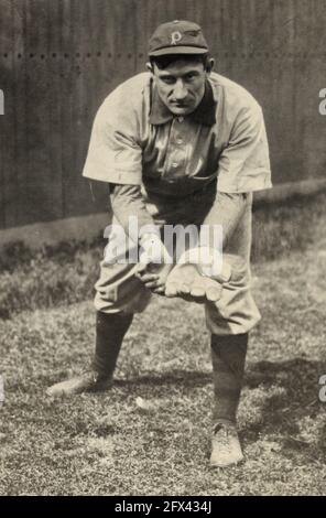 John Peter 'Honus' Wagner, shortstop, Pittsburgh, National League, circa 1911 Foto Stock