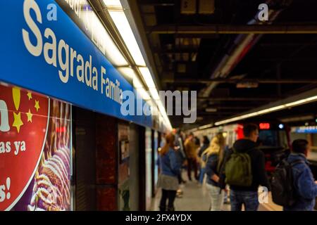 Barcellona. Catalogna. Spagna. La stazione della metropolitana Sagrada Familia Foto Stock