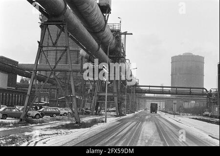 Punto basso finanziario a Hoogovens. Immagine dell'area industriale di Velzen-North, 6 gennaio 1982, HOOGOVENS, aree industriali, I Paesi Bassi, foto agenzia stampa del XX secolo, notizie da ricordare, documentario, fotografia storica 1945-1990, storie visive, Storia umana del XX secolo, che cattura momenti nel tempo Foto Stock