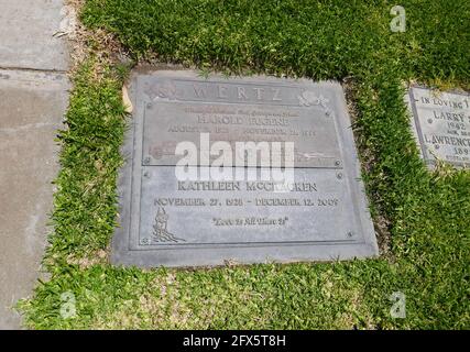 Cypress, California, USA 24 maggio 2021 UNA visione generale dell'atmosfera del nostro attore di Gang Harold Eugene 'Bouncy' Wertz grave a Forest Lawn Cypress Memorial Park il 24 maggio 2021 a Cypress, California, USA. Foto di Barry King/Alamy Stock foto Foto Stock
