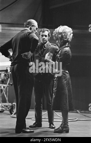 Grand Gala du Disque al RAI. Dusty Springfield in Conversation, 6 marzo 1968, cantanti, Paesi Bassi, foto agenzia stampa del xx secolo, notizie da ricordare, documentario, fotografia storica 1945-1990, storie visive, Storia umana del XX secolo, che cattura momenti nel tempo Foto Stock