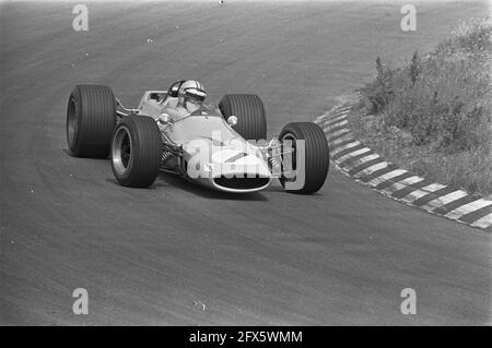 Gran Premio 68 Zandvoort pratica. Numero 4 Dennis Hulme, 21 giugno 1968, AUTORACES, Paesi Bassi, foto agenzia stampa del xx secolo, notizie da ricordare, documentario, fotografia storica 1945-1990, storie visive, Storia umana del XX secolo, che cattura momenti nel tempo Foto Stock
