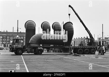 I tubi di aspirazione del garage sotterraneo della RAI di Amsterdam risultano superflui e vengono rimossi, 2 aprile 1981, tubi di aspirazione, Paesi Bassi, foto agenzia stampa del xx secolo, notizie da ricordare, documentario, fotografia storica 1945-1990, storie visive, Storia umana del XX secolo, che cattura momenti nel tempo Foto Stock