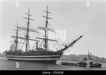 Arrivo Amerigo Vespucci per Sail Amsterdam, 29 luglio 1985, arrivi, Paesi Bassi, foto agenzia stampa del xx secolo, notizie da ricordare, documentario, fotografia storica 1945-1990, storie visive, Storia umana del XX secolo, che cattura momenti nel tempo Foto Stock