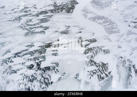 Paesaggio artico tundra nel nord del Canada sulle rive di Hudson Bay dalla città di Churchill, Manitoba. Preso da un elicottero con aereo. Foto Stock