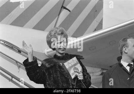 Ciska Peters (cantante) partì per New York per offrire un record all'uno, il 19 ottobre 1964, cantanti, Paesi Bassi, foto agenzia stampa del xx secolo, notizie da ricordare, documentario, fotografia storica 1945-1990, storie visive, Storia umana del XX secolo, che cattura momenti nel tempo Foto Stock