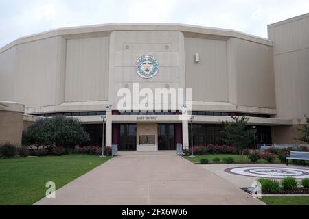 Una vista generale dell'entrata Est a Reed Arena, martedì 25 maggio 2021, nella College Station, L'arena ospita il Texas A&M Aggies Baskeba Foto Stock