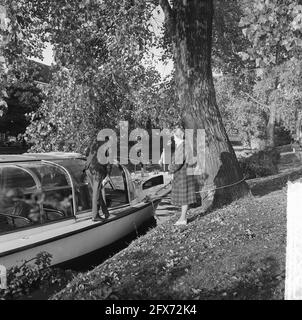 Action Watergeus iniziato, trasporto in barca al centro, 1 ottobre 1964, tour boats, Paesi Bassi, foto agenzia stampa del XX secolo, notizie da ricordare, documentario, fotografia storica 1945-1990, storie visive, Storia umana del XX secolo, che cattura momenti nel tempo Foto Stock