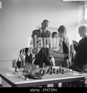 IBM torneo di scacchi, campione della gioventù E.C. Scholl durante la sua partita, 13 luglio 1966, scacchi, partite, I Paesi Bassi, foto agenzia stampa del XX secolo, notizie da ricordare, documentario, fotografia storica 1945-1990, storie visive, Storia umana del XX secolo, che cattura momenti nel tempo Foto Stock