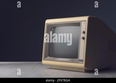 Monitor per computer vintage con schermo nero, concetto di tecnologia obsoleta Foto Stock