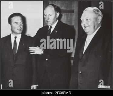 Visite, ministri, primi ministri, Erhard L., LUN, J.A.M.H., Marijnen, Victor, B.R.D., settembre 30, 1964, visite, primi ministri, ministri, Paesi Bassi, foto agenzia stampa del xx secolo, notizie da ricordare, documentario, fotografia storica 1945-1990, storie visive, Storia umana del XX secolo, che cattura momenti nel tempo Foto Stock